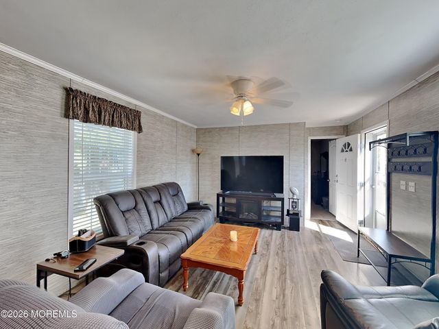 411 4th Street, Jackson, NJ 08527