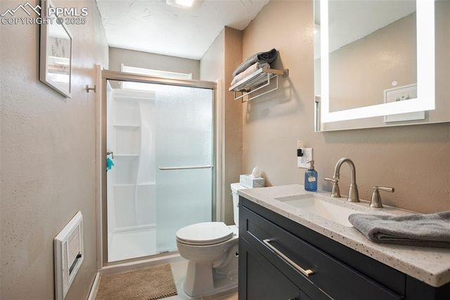 201 Dillon Lane, Florissant, CO 80816