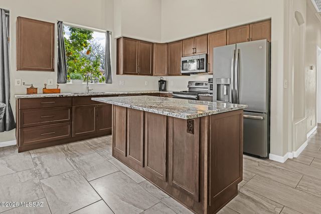 2289 N Split Rock Place, Tucson, AZ 85749