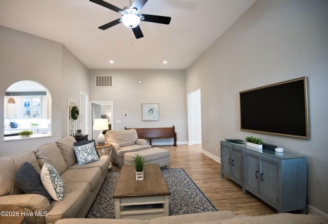 8816 Smithfield Drive NW, Calabash, NC 28467