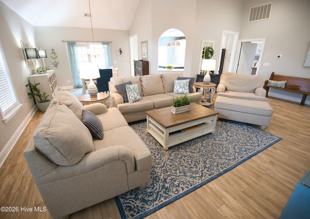 8816 Smithfield Drive NW, Calabash, NC 28467