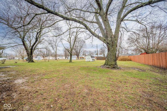 1920 E 49th Street, Anderson, IN 46013