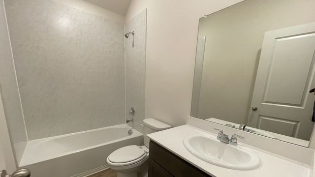 6015 Midsummer Way, Crandall, TX 75114
