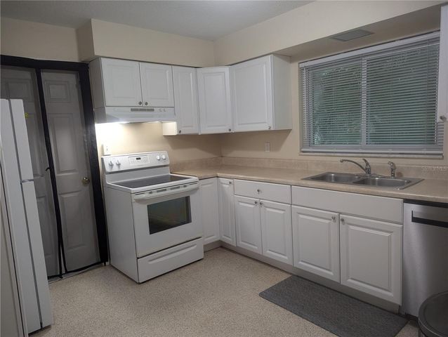 85 HORTON CIRCLE, Sarasota, FL 34232