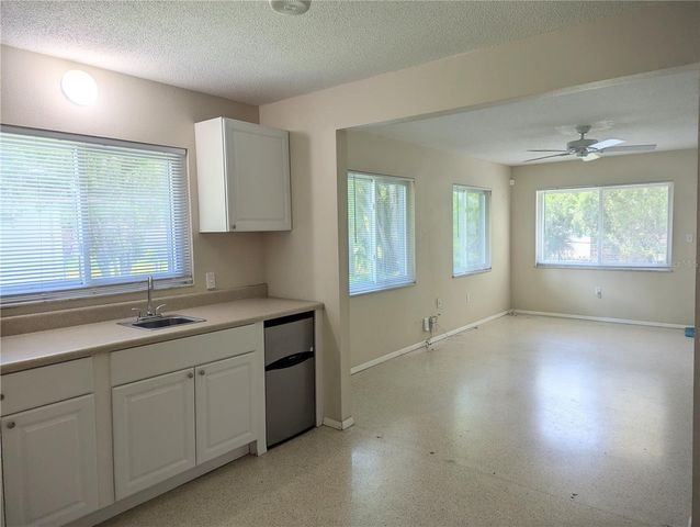 85 HORTON CIRCLE, Sarasota, FL 34232