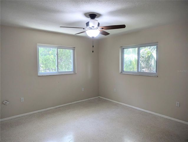 85 HORTON CIRCLE, Sarasota, FL 34232