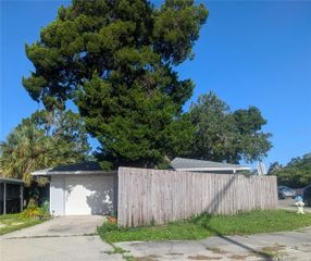 85 HORTON CIRCLE, Sarasota, FL 34232