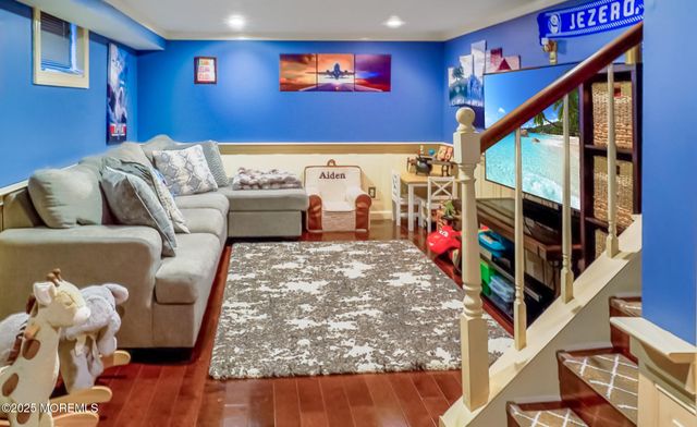 27 Gibson Drive, Hazlet, NJ 07730