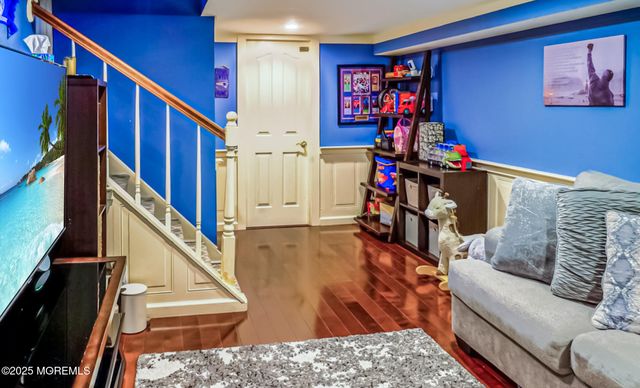 27 Gibson Drive, Hazlet, NJ 07730