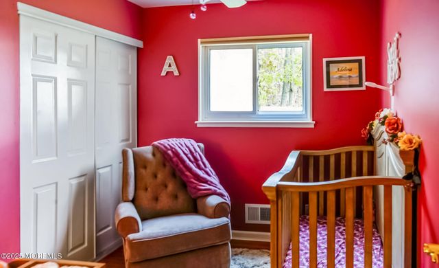 27 Gibson Drive, Hazlet, NJ 07730