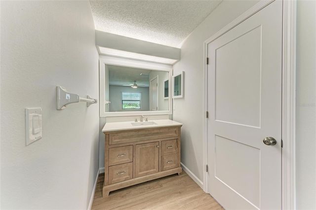 5506 82ND AVENUE DRIVE E, Palmetto, FL 34221