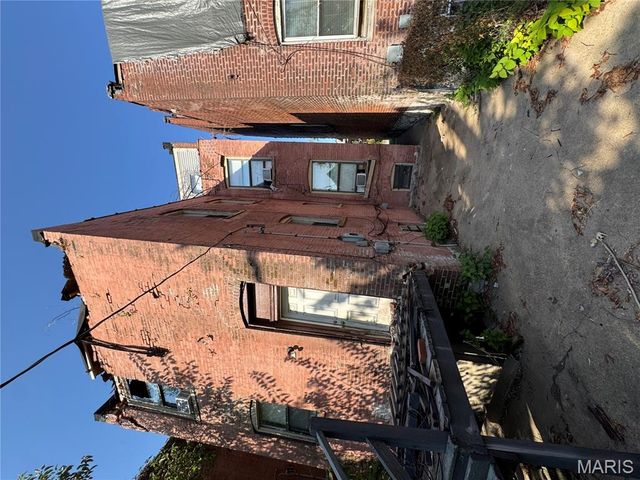 4614 Newberry Terrace, St Louis, MO 63113