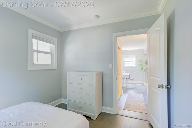 1015 Batavia Avenue, Royal Oak, MI 48067