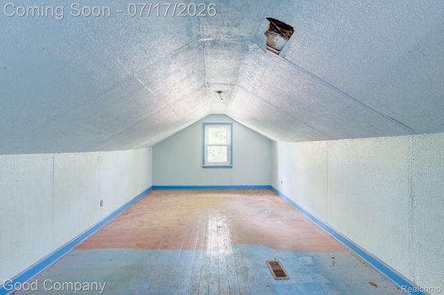 1015 Batavia Avenue, Royal Oak, MI 48067
