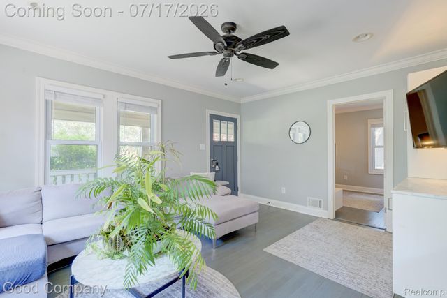 1015 Batavia Avenue, Royal Oak, MI 48067