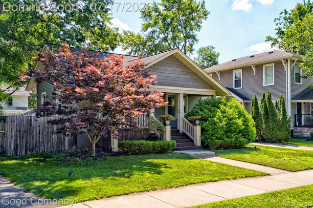 1015 Batavia Avenue, Royal Oak, MI 48067