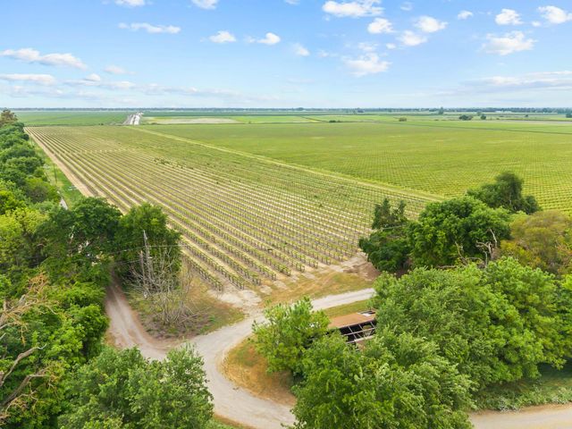 53020 S River Rd, Clarksburg, CA 95612