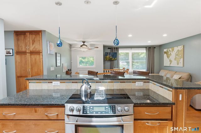 18 Old Black Point Road, East Lyme, CT 06357