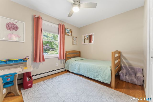 18 Old Black Point Road, East Lyme, CT 06357