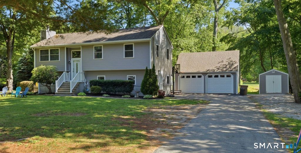 18 Old Black Point Road, East Lyme, CT 06357