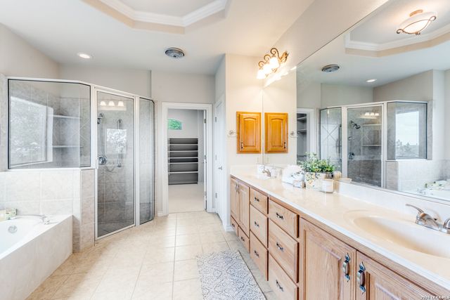 580 County Road 273, Mico, TX 78056