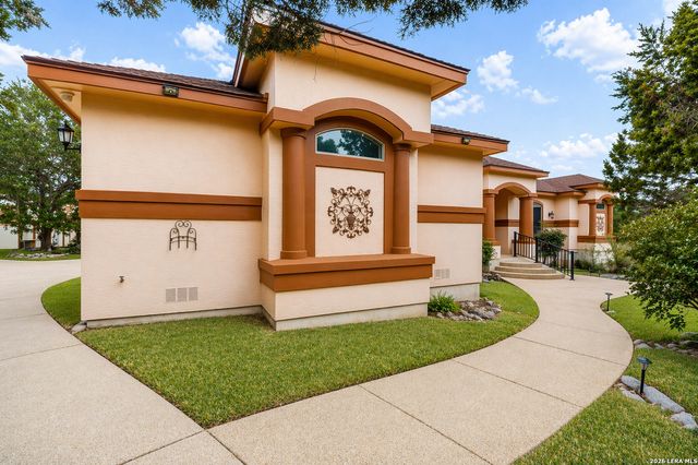 580 County Road 273, Mico, TX 78056