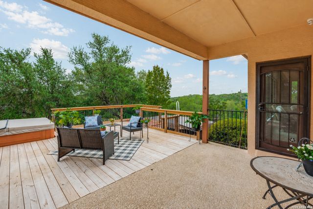 580 County Road 273, Mico, TX 78056