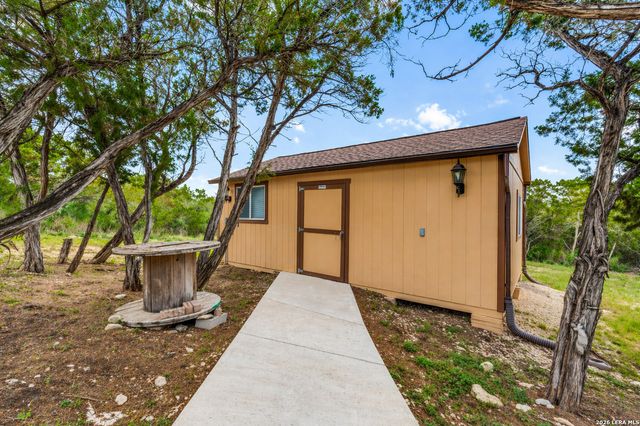 580 County Road 273, Mico, TX 78056