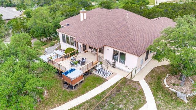 580 County Road 273, Mico, TX 78056