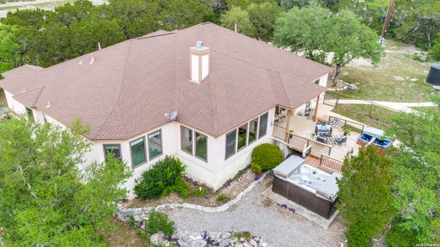 580 County Road 273, Mico, TX 78056