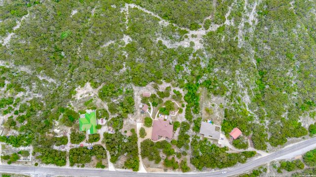 580 County Road 273, Mico, TX 78056