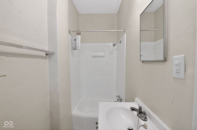 521 N Alton Avenue, Indianapolis, IN 46222