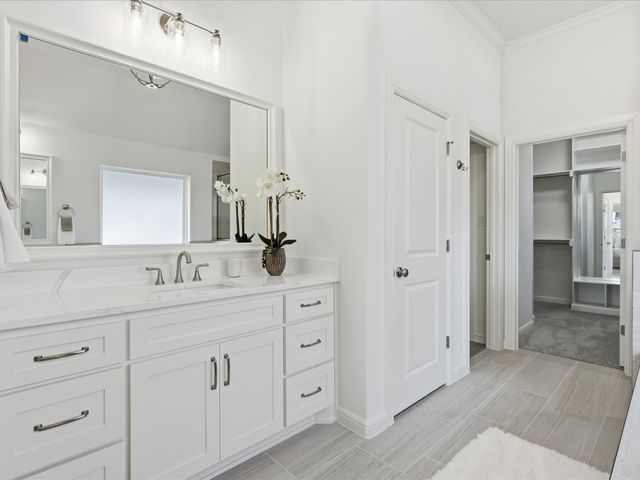 2152 Middlewood Circle, Granbury, TX 76049