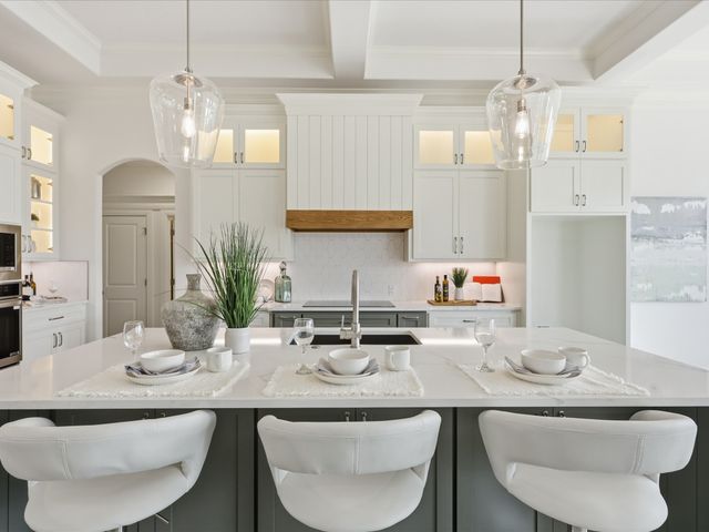 2152 Middlewood Circle, Granbury, TX 76049