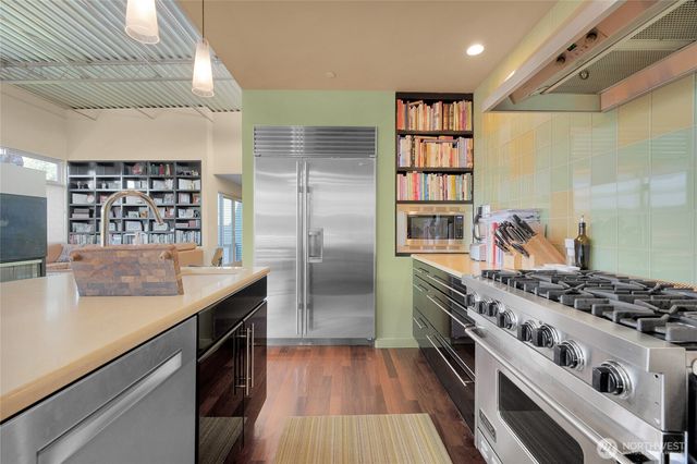 160 Roy Street, Seattle, WA 98109