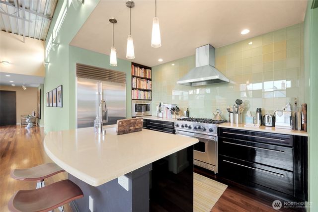 160 Roy Street, Seattle, WA 98109