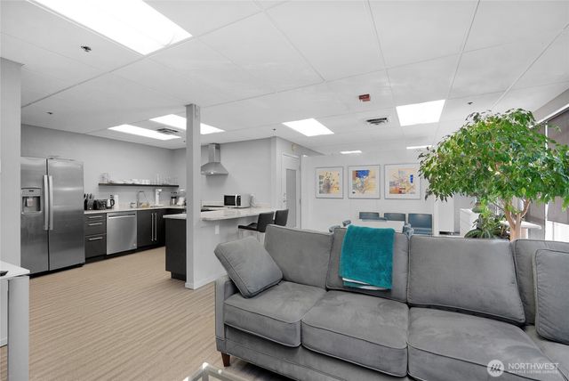 160 Roy Street, Seattle, WA 98109