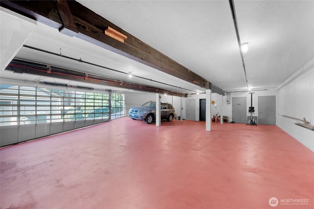 160 Roy Street, Seattle, WA 98109