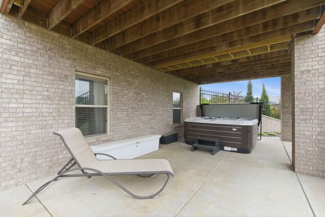 366 Stargrass Road, Ozark, MO 65721