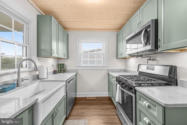 48 RINGGOLD RD, Fredericksburg, VA 22405