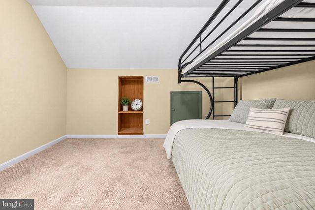 48 RINGGOLD RD, Fredericksburg, VA 22405