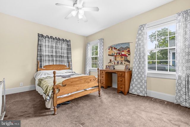 48 RINGGOLD RD, Fredericksburg, VA 22405