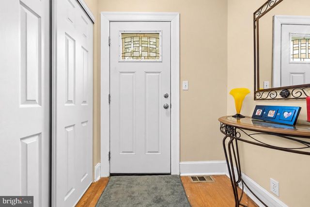 48 RINGGOLD RD, Fredericksburg, VA 22405