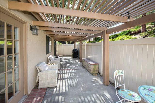 26323 Rainbow Glen, Newhall, CA 91321