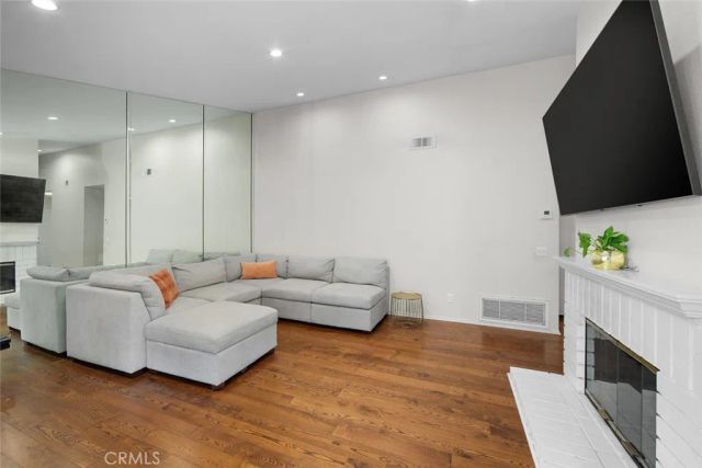 26323 Rainbow Glen, Newhall, CA 91321