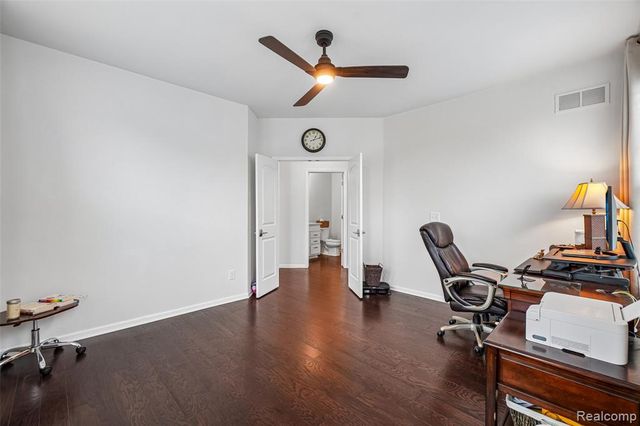 53217 Bay Laurel Lane, South Lyon, MI 48178