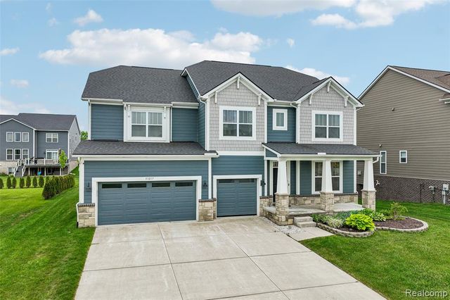 53217 Bay Laurel Lane, South Lyon, MI 48178