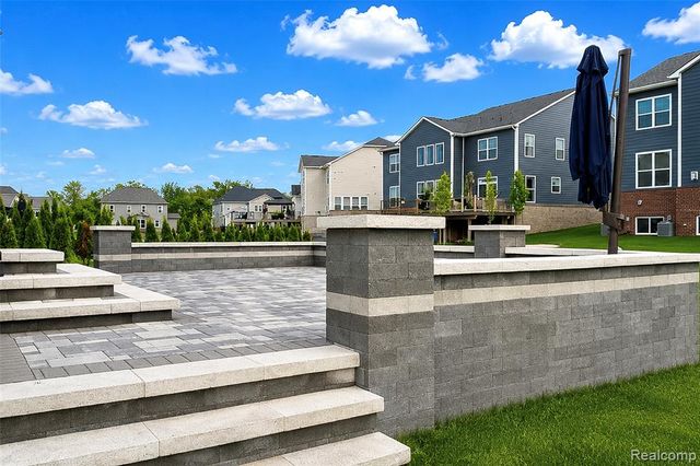 53217 Bay Laurel Lane, South Lyon, MI 48178