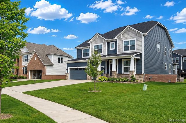 53217 Bay Laurel Lane, South Lyon, MI 48178