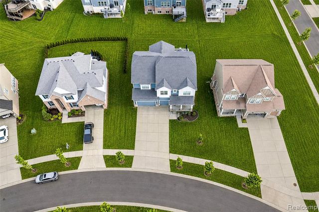 53217 Bay Laurel Lane, South Lyon, MI 48178